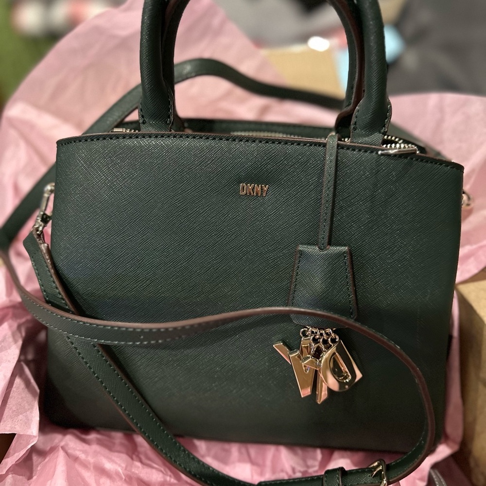DKNY MEDIUM size satchel